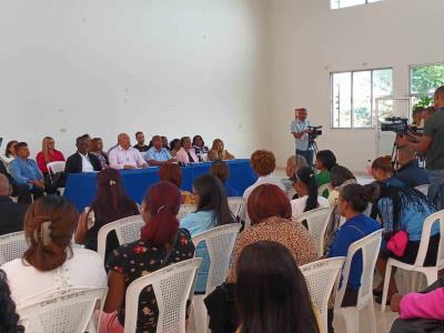 Gremios de enfermeras exigen mejoras en las condiciones laborales