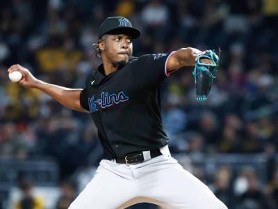 Huascar Brazobán no jugará con los Marlins debido a inconvenientes con su visado