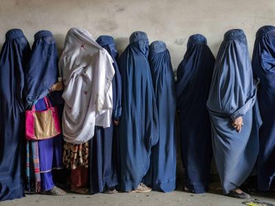 La transformación de los derechos de las mujeres bajo el gobierno de los talibanes