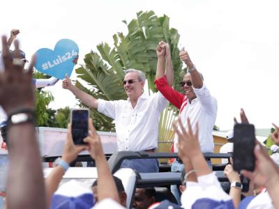 Abinader motiva a los aspirantes de su partido en La Romana y La Altagracia
