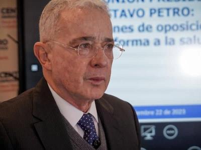 Álvaro Uribe asegura que el juicio en su contra es una persecución política