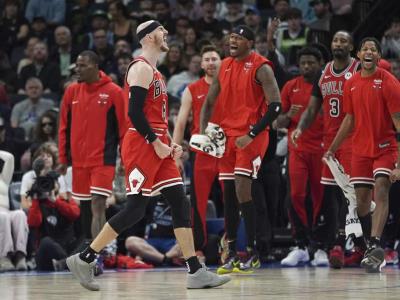 DeRozan y Caruso brillan en la victoria de los Chicago Bulls