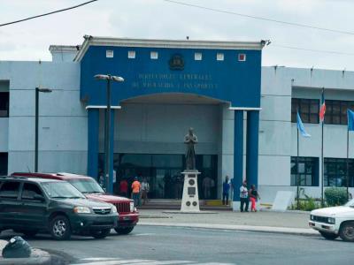 Detenido agente de Migración por agresión sexual a inmigrante haitiana en AILA