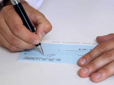Disminución en la utilización de cheques en la República Dominicana