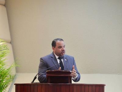 El Defensor del Pueblo establece la Carrera Defensorial