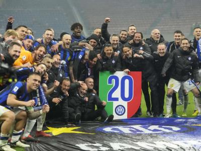 El Inter de Milán se corona campeón de la Serie A al vencer en el derbi al AC Milán