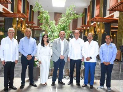 El programa "Inglés para la empleabilidad" es presentado por Mescyt en Punta Cana