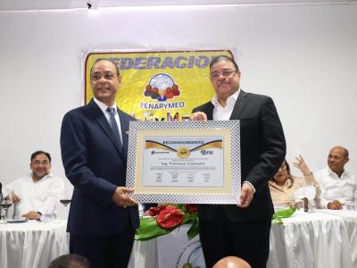 Francisco Camacho resalta la relevancia de los clubes