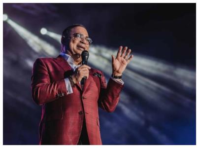 Gilberto Santa Rosa será galardonado con un título de doctorado por Berklee College of Music