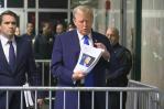 Un jurado completo de 12 personas está sentado en el juicio del expresidente Donald Trump