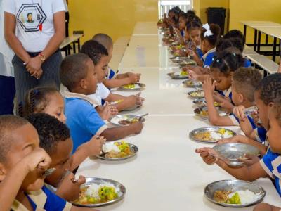 Inabie divulga reporte de la alimentación escolar en el primer trimestre