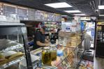 Visita de Trump a una bodega latina para denunciar la inseguridad no es del gusto de todos