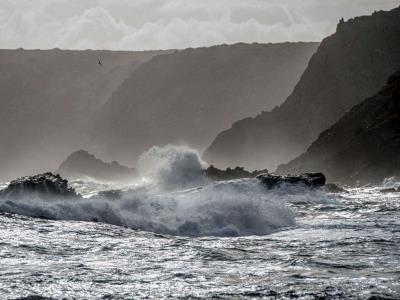 Inteligencia Artificial para anticipar tormentas en el mar y disminuir su impacto