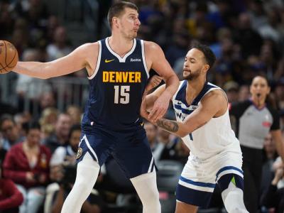 Jokic anota 41 puntos y los Nuggets vencen a los Timberwolves, se sitúan como líderes de la Conferencia Oeste