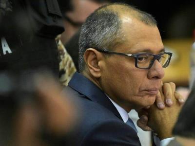 Jorge Glas trata de quitarse la vida en la embajada de México