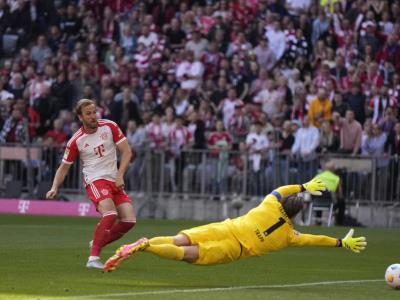 Kane marca dos goles. Jugadores de Bayern y Dortmund lesionados antes de la UEFA Champions League