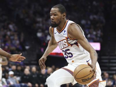 Kevin Durant marcó 28 puntos en la victoria de los Suns sobre los Kings