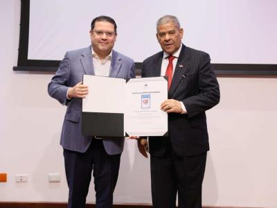 La Dirección General de Aduanas obtiene el reconocimiento del Sello CAF +300