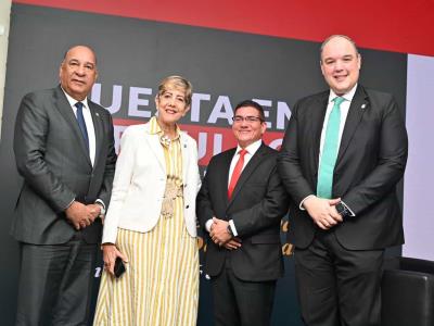 Libro publicado por el titular de técnica legislativa del Senado