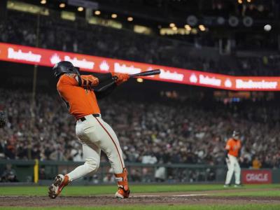 Los Gigantes derrotan a los Piratas con un jonrón de Patrick Bailey