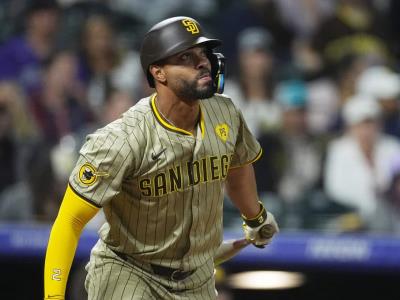 Los Padres derrotan a los Rockies 5-2 con una destacada actuación de Xander Bogaerts, quien conectó 3 hits