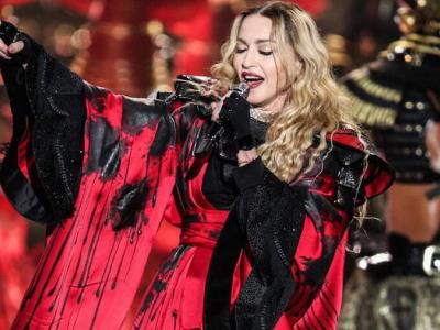 Madonna y Salma Hayek juntas en un espectáculo musical en vivo