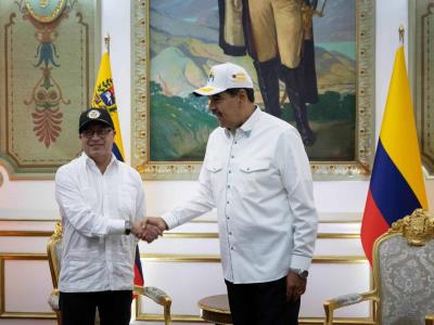 Nicolás Maduro y Gustavo Petro tienen un encuentro en la capital de Venezuela