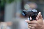 Una mujer muerta y dos hombres heridos por arma de fuego en un confuso incidente en Santiago