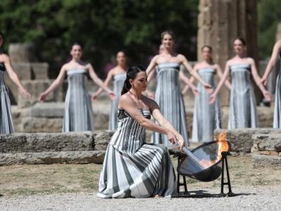 París 2024: A punto de concluir con la ceremonia de encendido de la antorcha en antigua Olimpia