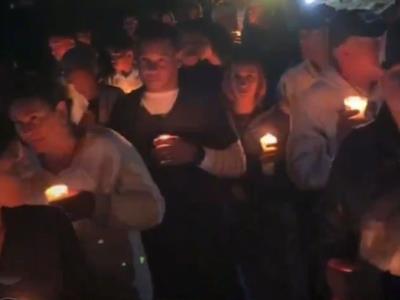 Protestan con velas para exigir justicia por el asesinato de un ambientalista