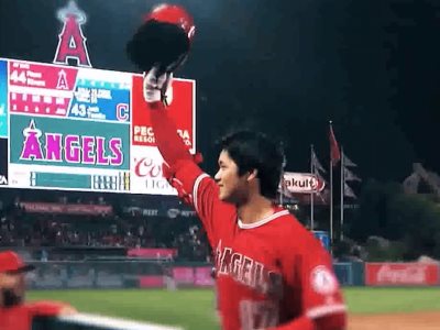 Shohei Ohtani conecta su primer cuadrangular en las Grandes Ligas