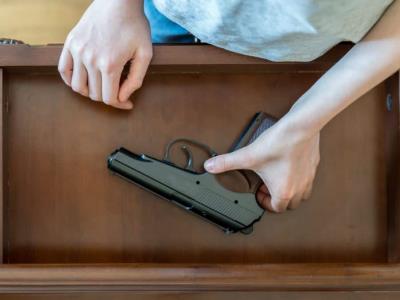 Tragedia en Míchigan: Fallece un niño de 5 años luego de encontrar una pistola