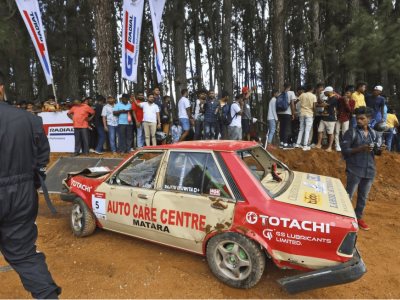 Trágico accidente en carrera de autos en Sri Lanka resulta en la muerte de al menos 7 personas