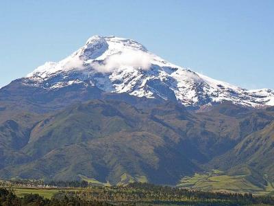 Tres individuos desaparecidos luego de deslizamiento de tierra en el volcán Cayambe