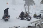 Un muerto y tres heridos por una avalancha en un centro de esquí en California