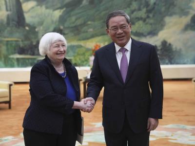 Yellen afirma que la relación entre Estados Unidos y China es "más sólida"