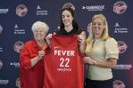 Primer partido de Caitlin Clark en WNBA será su prueba para un puesto en el equipo olímpico