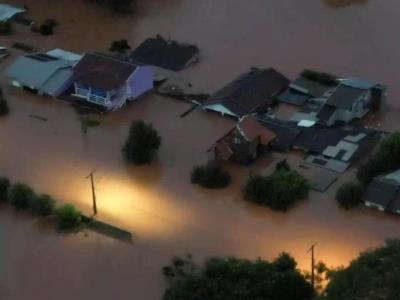 Cancelación de 200 vuelos en Porto Alegre, Brasil