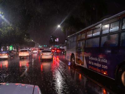 Clima en República Dominicana: 17 provincias en alerta amarilla y 8 en verde debido a las lluvias