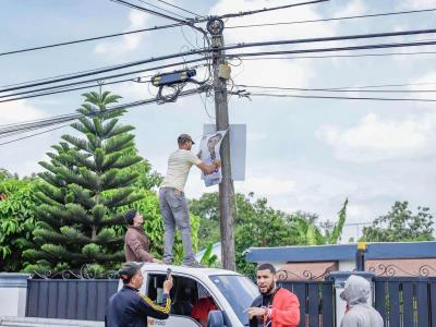 Comienza la remoción de material de publicidad política en lugares al aire libre