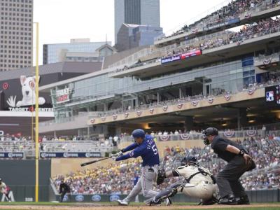 Corey Seager conecta dos home runs en la victoria sobre los Mellizos