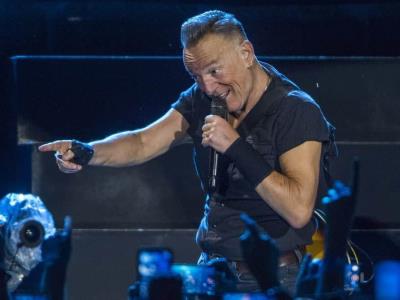 El cantante Bruce Springsteen volverá a realizar su gira en Madrid después de haber tenido que posponer algunos conciertos