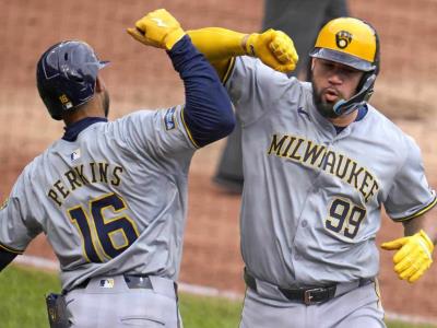 El desempeño de Gary Sánchez impulsa el triunfo de Cerveceros frente a Cachorros