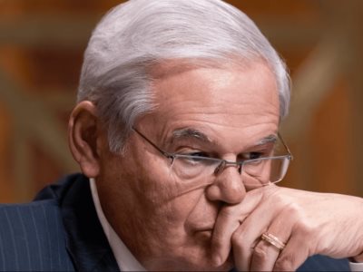 El juicio contra Bob Menéndez por corrupción se aplaza