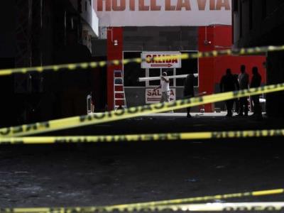 Fuera de riesgo leve afectado por fuego en hotel La Vía