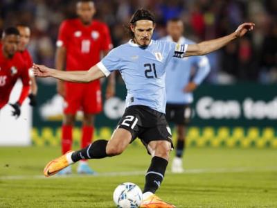 Goleador uruguayo Edinson Cavani presenta renuncia a la selección nacional de su país