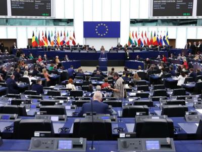 Investigan presunta interferencia rusa en las oficinas del Parlamento Europeo