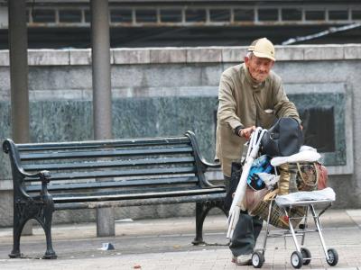 Japón estima que 68,000 ancianos podrían morir solos en sus hogares