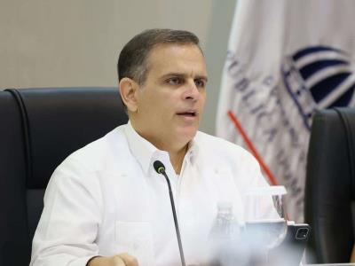 Jochi Vicente discute inquietudes sobre déficit fiscal durante año electoral