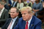 El juicio a Trump entra en su fase final, en suspenso por su testimonio